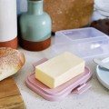 Пластмасова кутия за масло 0.5 л с капак и щипка Пластмасова кутия за масло 0.5 л с капак и щипка